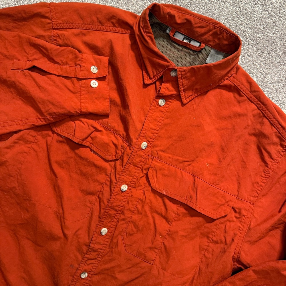 REI Sahara Shirt Mens Small Nylon Hiking Camping Outdoor UPF 40 Gorpcore Vented